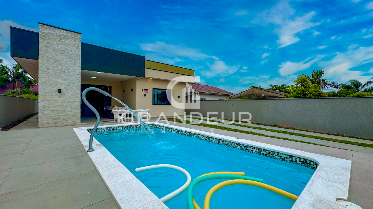 Casa à venda no Balneario Coroados: 