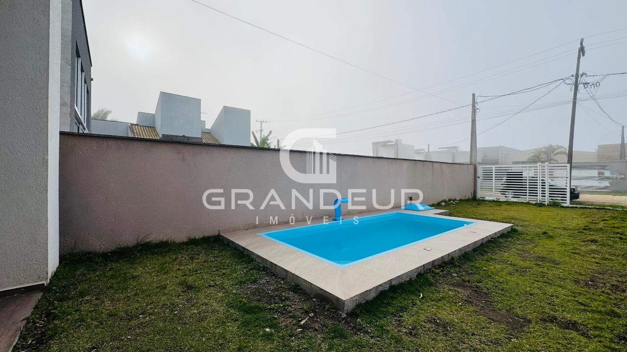 Casa à venda no Balneário Eliana: 