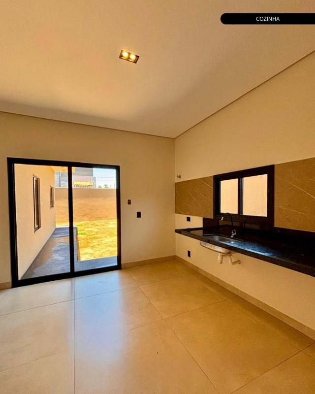 Casa à venda no COSTA DOURADA: 