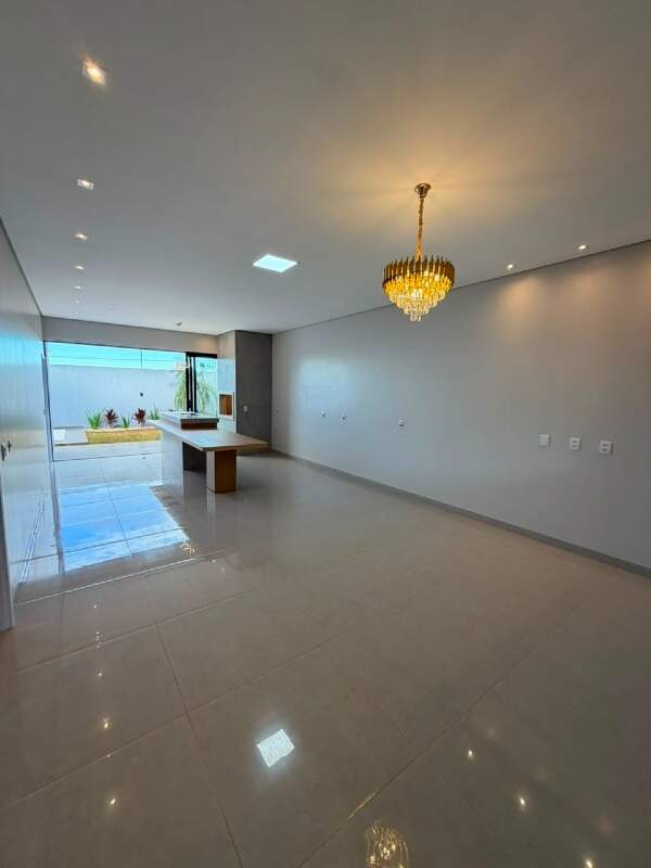Casa à venda no JARDIM CRISTHAIS III: 