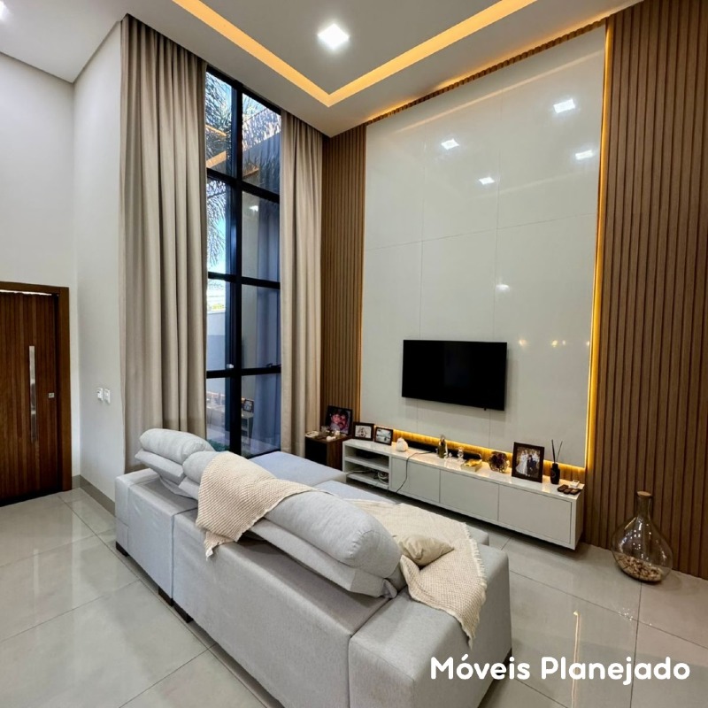 Casa à venda no Parque Alvorada: 