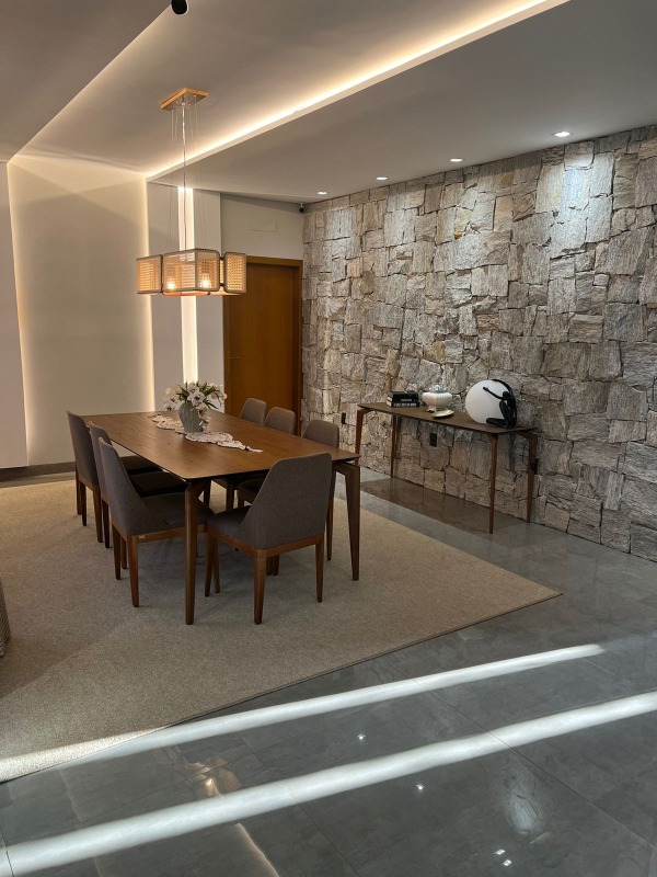 Casa à venda no Vila Planalto: 