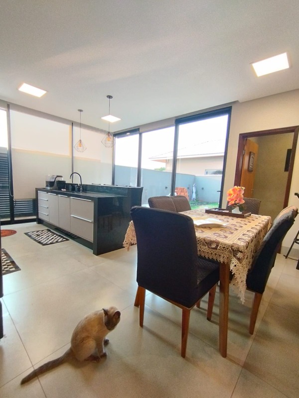 Casa à venda no GOLDEN PARK: 