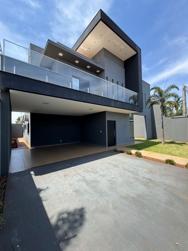 Casa à venda no Parque Alvorada: 