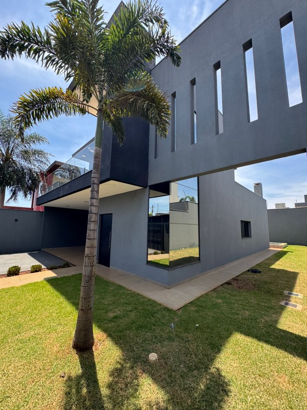 Casa à venda no Parque Alvorada: 