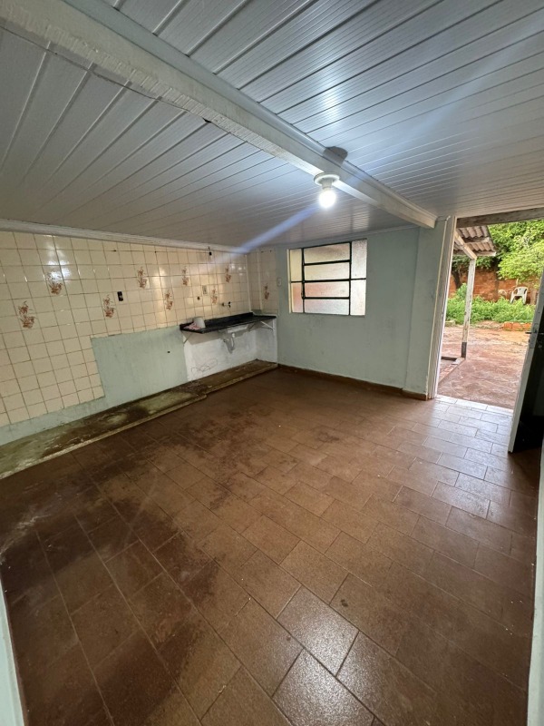 Casa à venda no Jardim Rasslem: 