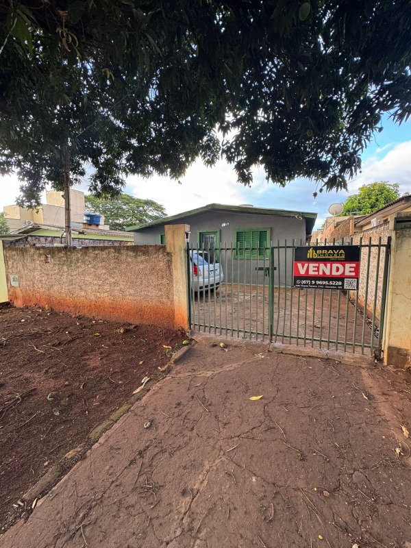 Casa à venda no Jardim Rasslem: 