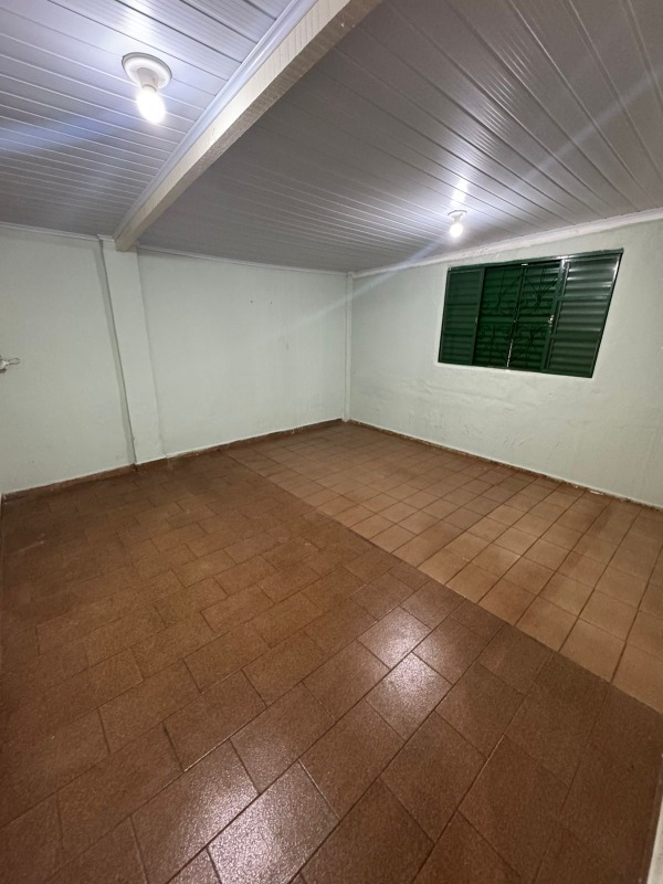 Casa à venda no Jardim Rasslem: 