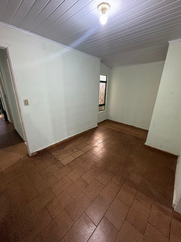 Casa à venda no Jardim Rasslem: 