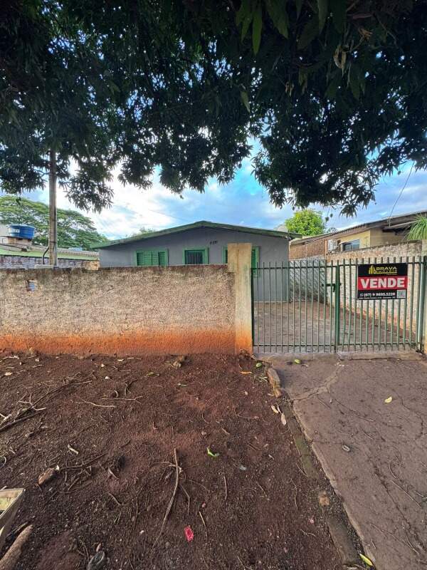 Casa à venda no Jardim Rasslem: 