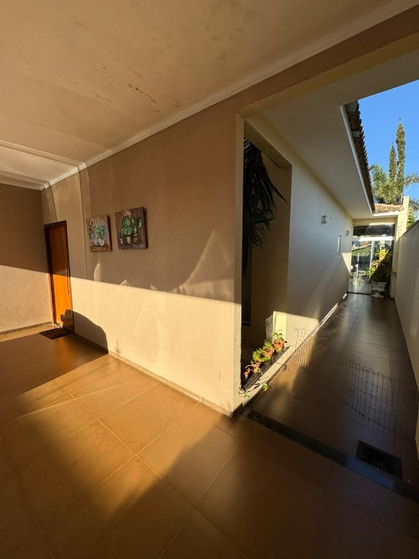 Casa à venda no Jardim Mônaco: 