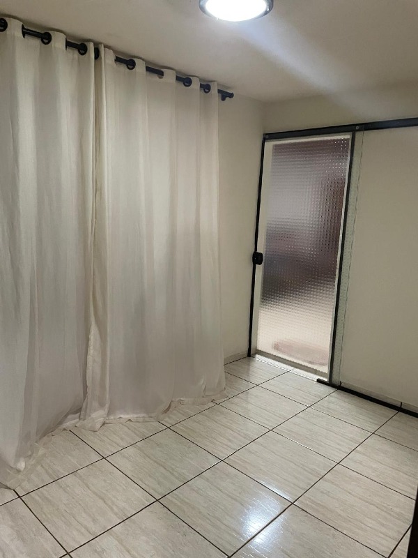 Casa à venda no Conjunto Habitacional Izidro Pedroso: 