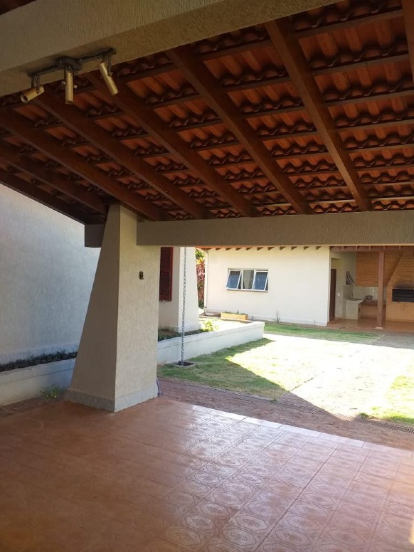 Casa à venda no Portal de Dourados: 