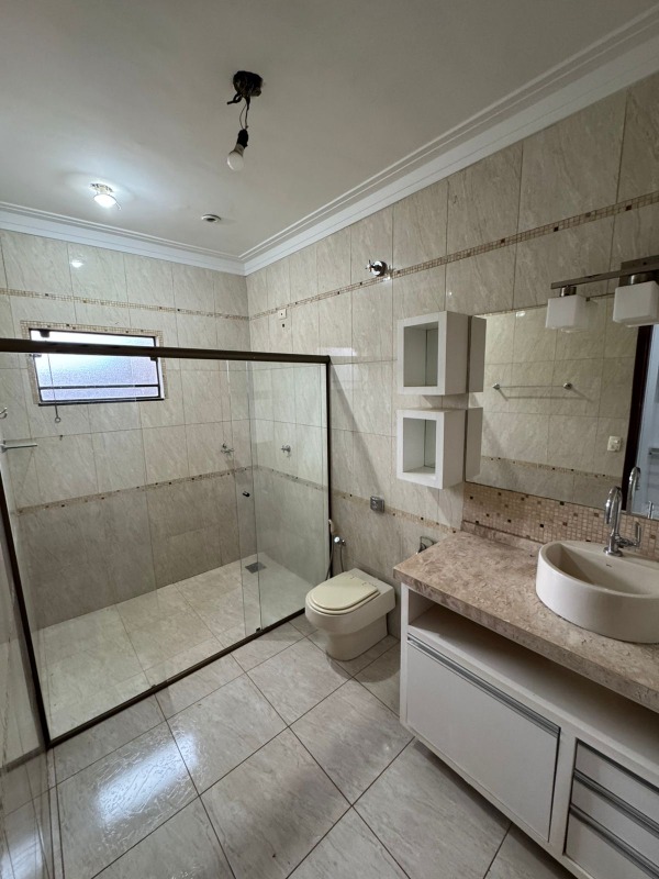 Casa para aluguel no Jardim São Pedro: 