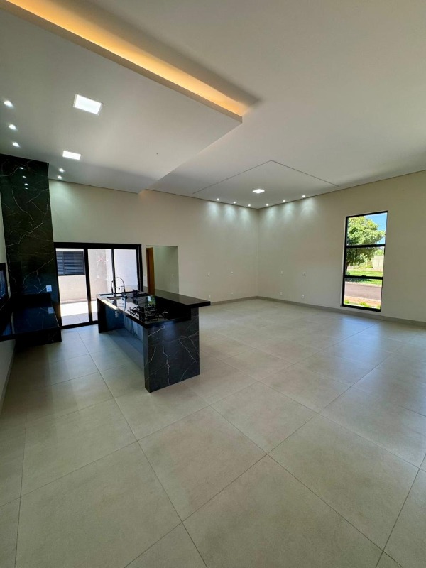 Casa à venda no GOLDEN PARK: 