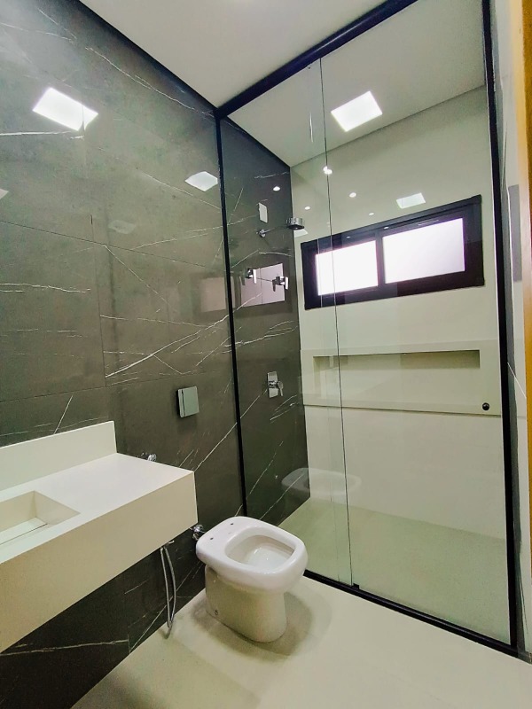 Casa para aluguel no GOLDEN PARK: 