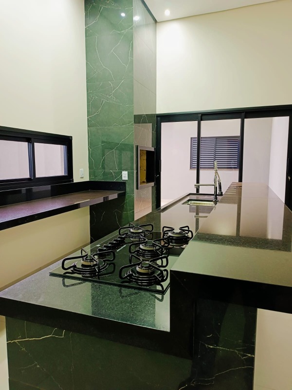 Casa para aluguel no GOLDEN PARK: 