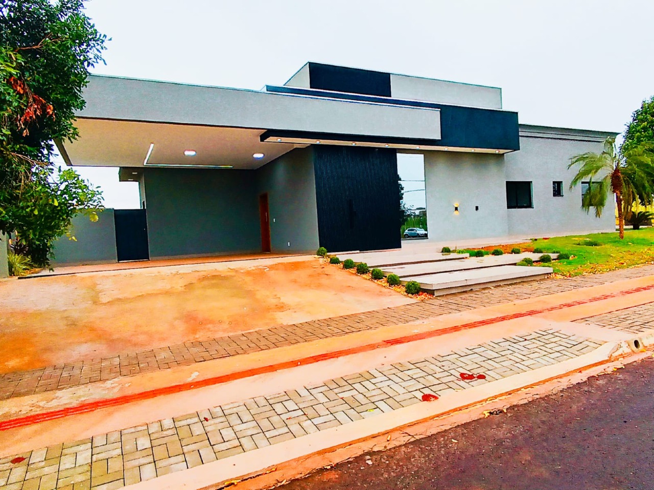 Casa para aluguel no GOLDEN PARK: 