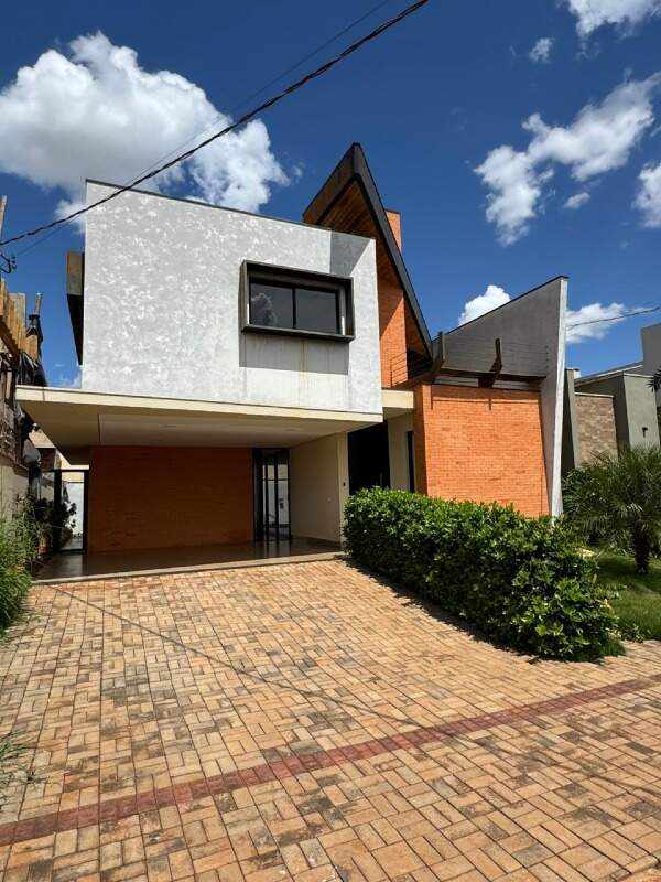 Casa para aluguel no Porto Seguro: 