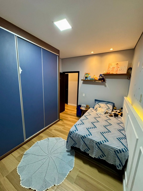 Casa à venda no FLOR DE MAIO : 