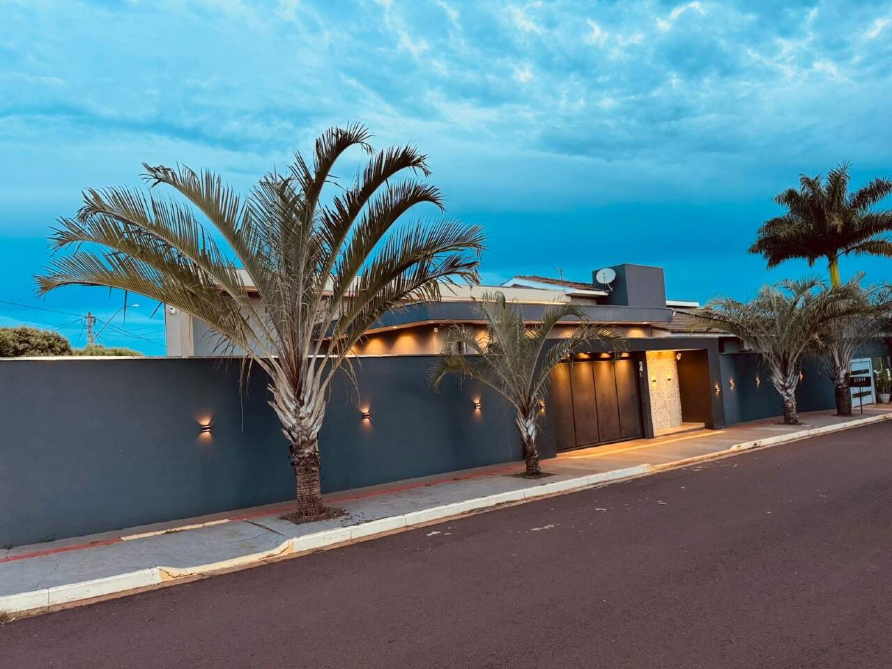 Casa à venda no FLOR DE MAIO : 