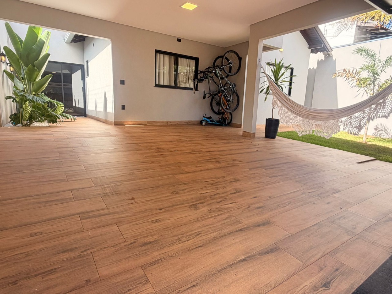 Casa à venda no FLOR DE MAIO : 