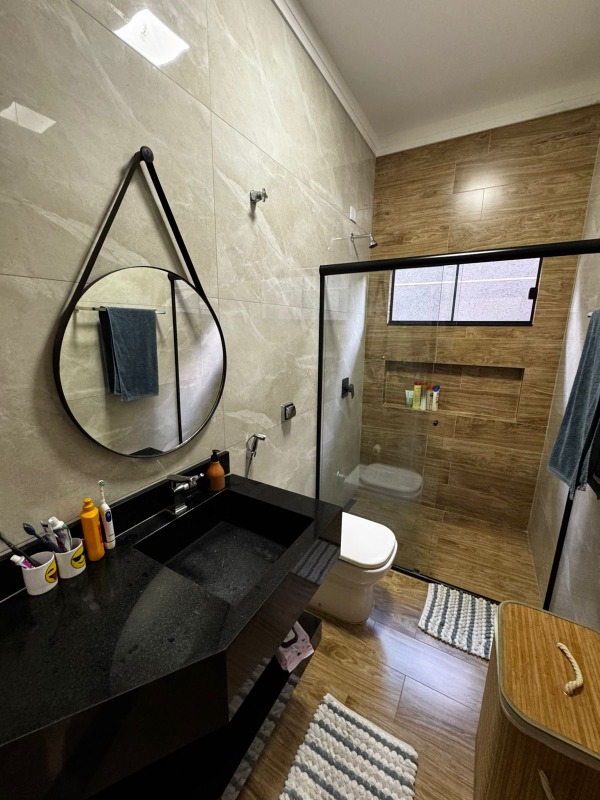 Casa à venda no Parque Alvorada: 