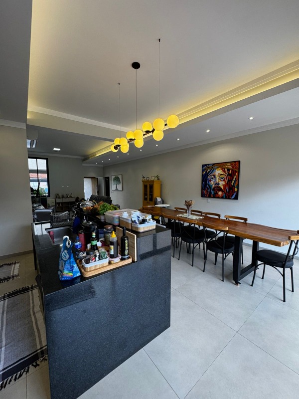 Casa à venda no Parque Alvorada: 