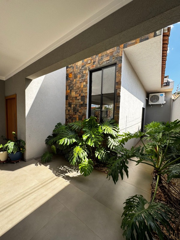 Casa à venda no Parque Alvorada: 