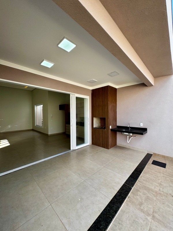 Casa à venda no CRISTHAIS II: 