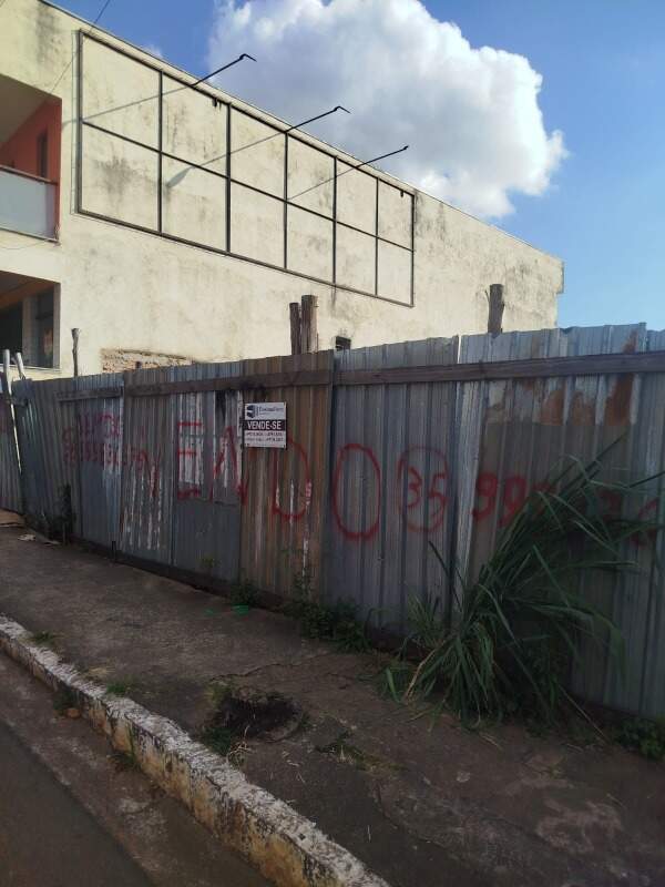 Lote à venda no Centro: 