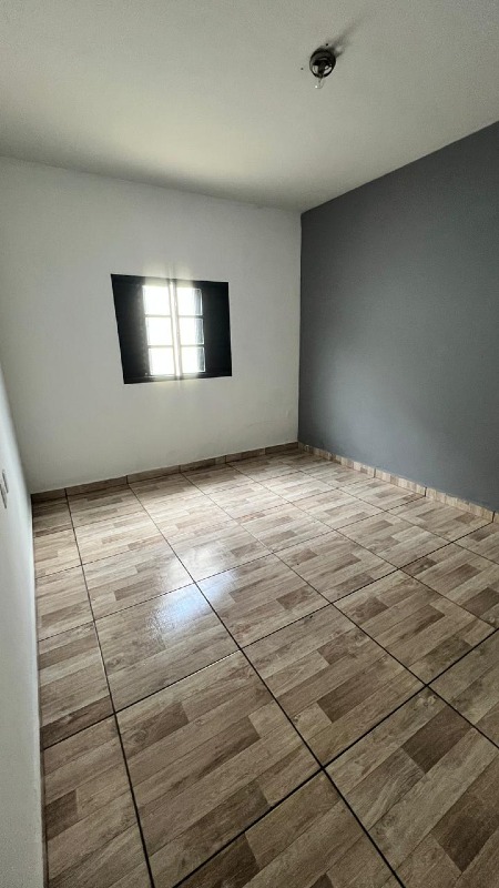 Casa para aluguel no Jardim Panorama: 