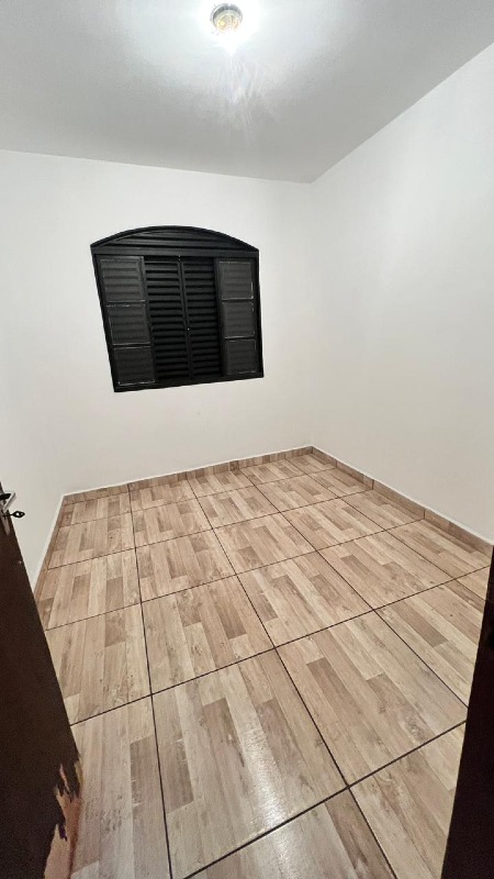 Casa para aluguel no Jardim Panorama: 