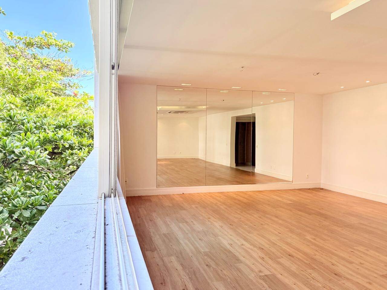 Apartamento à venda no Leblon: 