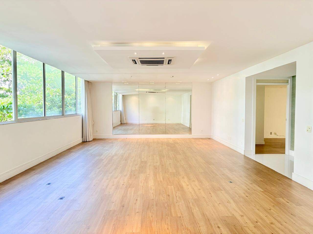 Apartamento à venda no Leblon: 