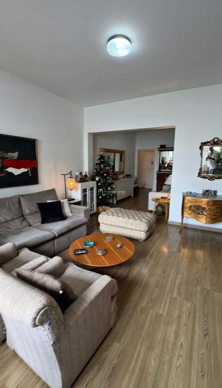 Apartamento à venda no Leblon: 