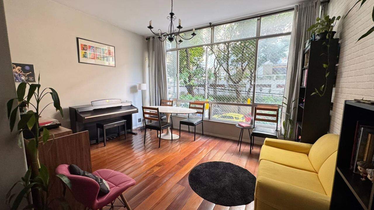Apartamento à venda no Humaitá: 