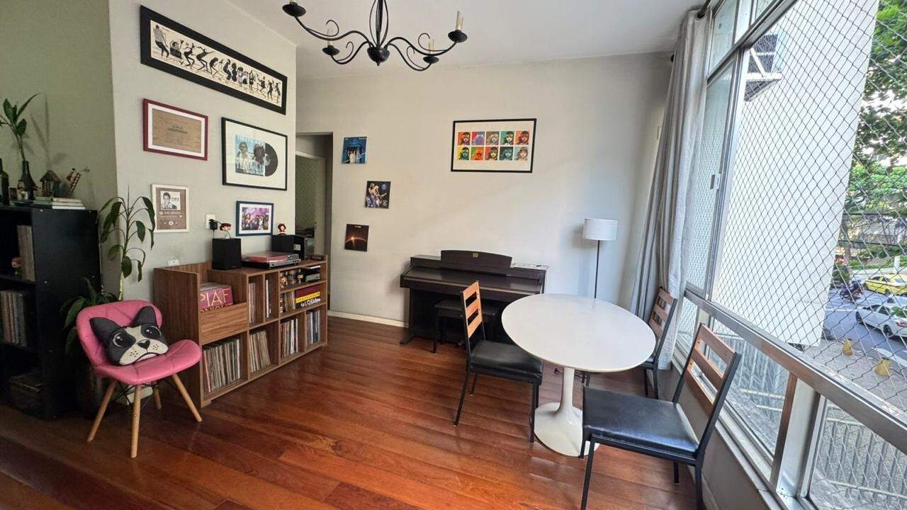 Apartamento à venda no Humaitá: 
