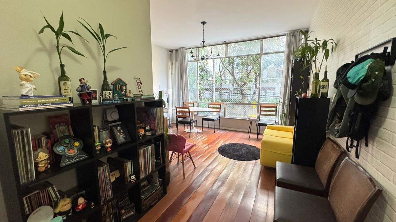 Apartamento à venda no Humaitá: 