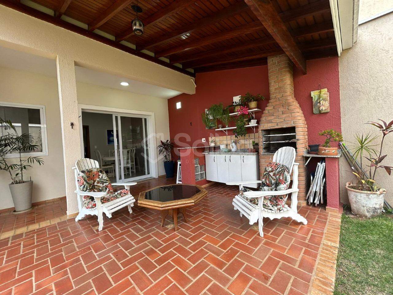 Casa em condomínio à venda no Condomínio Grape Village: