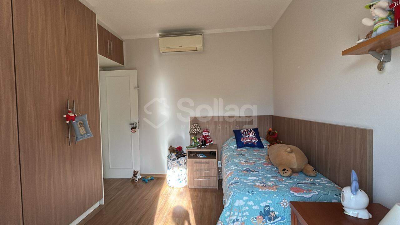 Casa em condomínio à venda no Condomínio Terras de São Francisco: