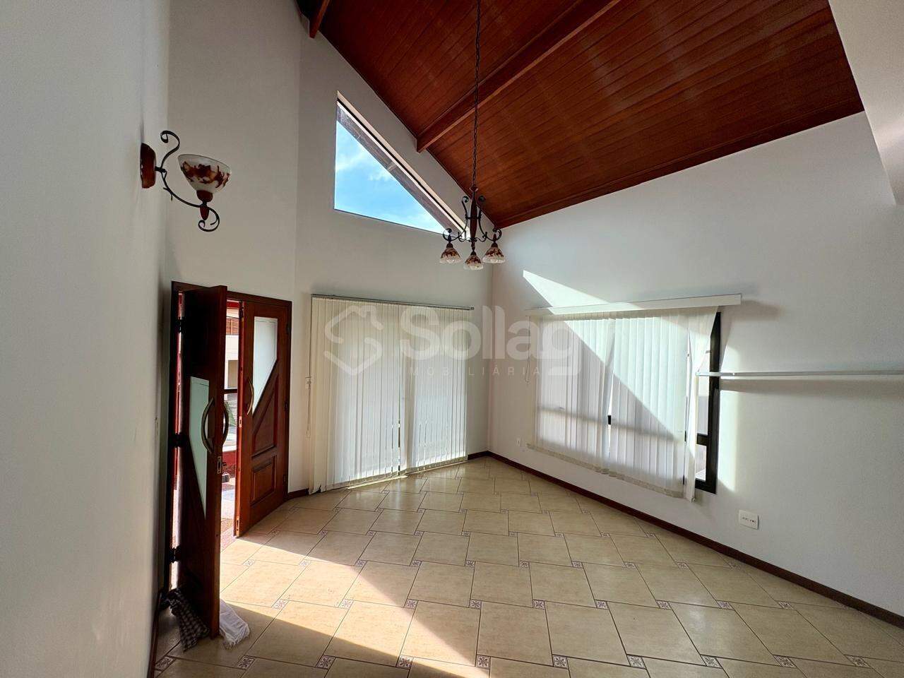 Casa em condomínio à venda no Condomínio Recanto dos Paturis: 