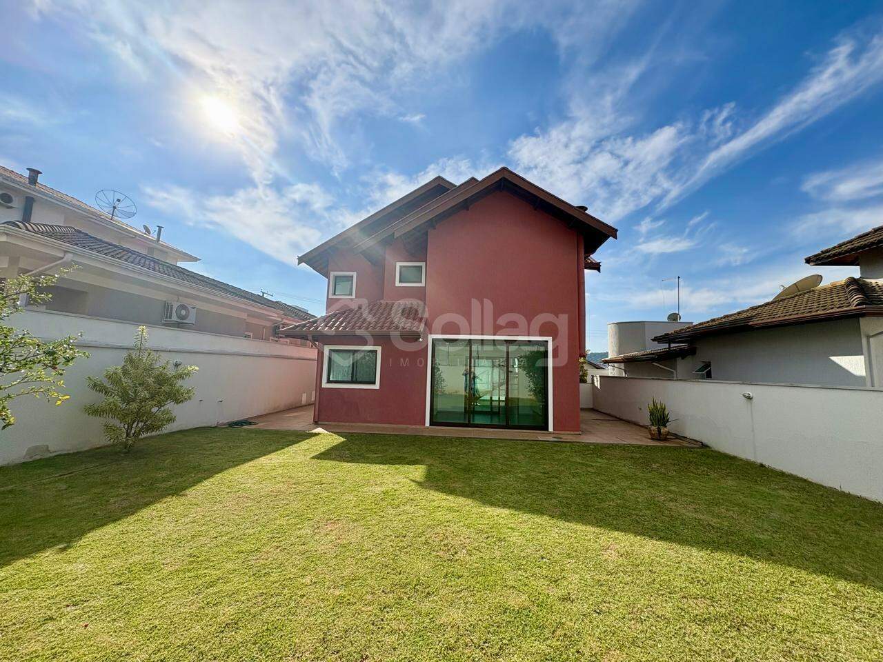 Casa em condomínio à venda no Condomínio Recanto dos Paturis: 