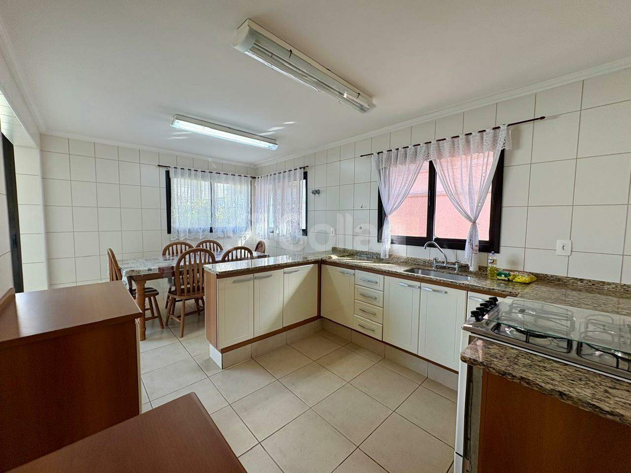 Casa em condomínio à venda no Condomínio Recanto dos Paturis: 