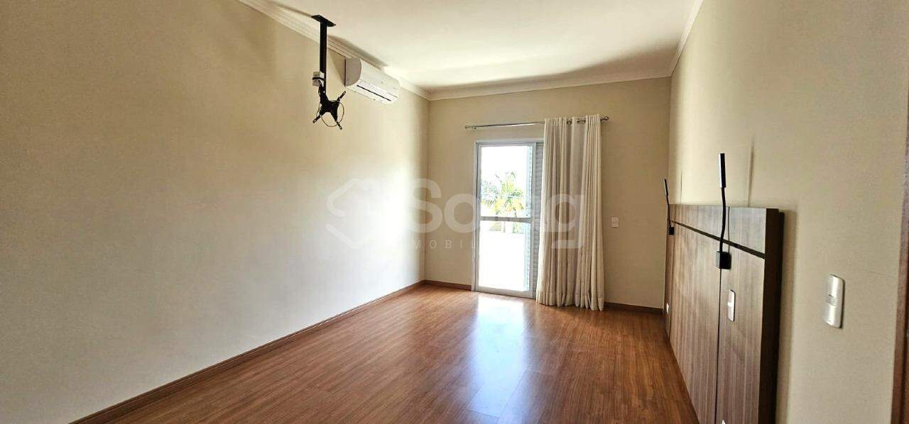 Casa em condomínio à venda no Condomínio Reserva da Mata: 
