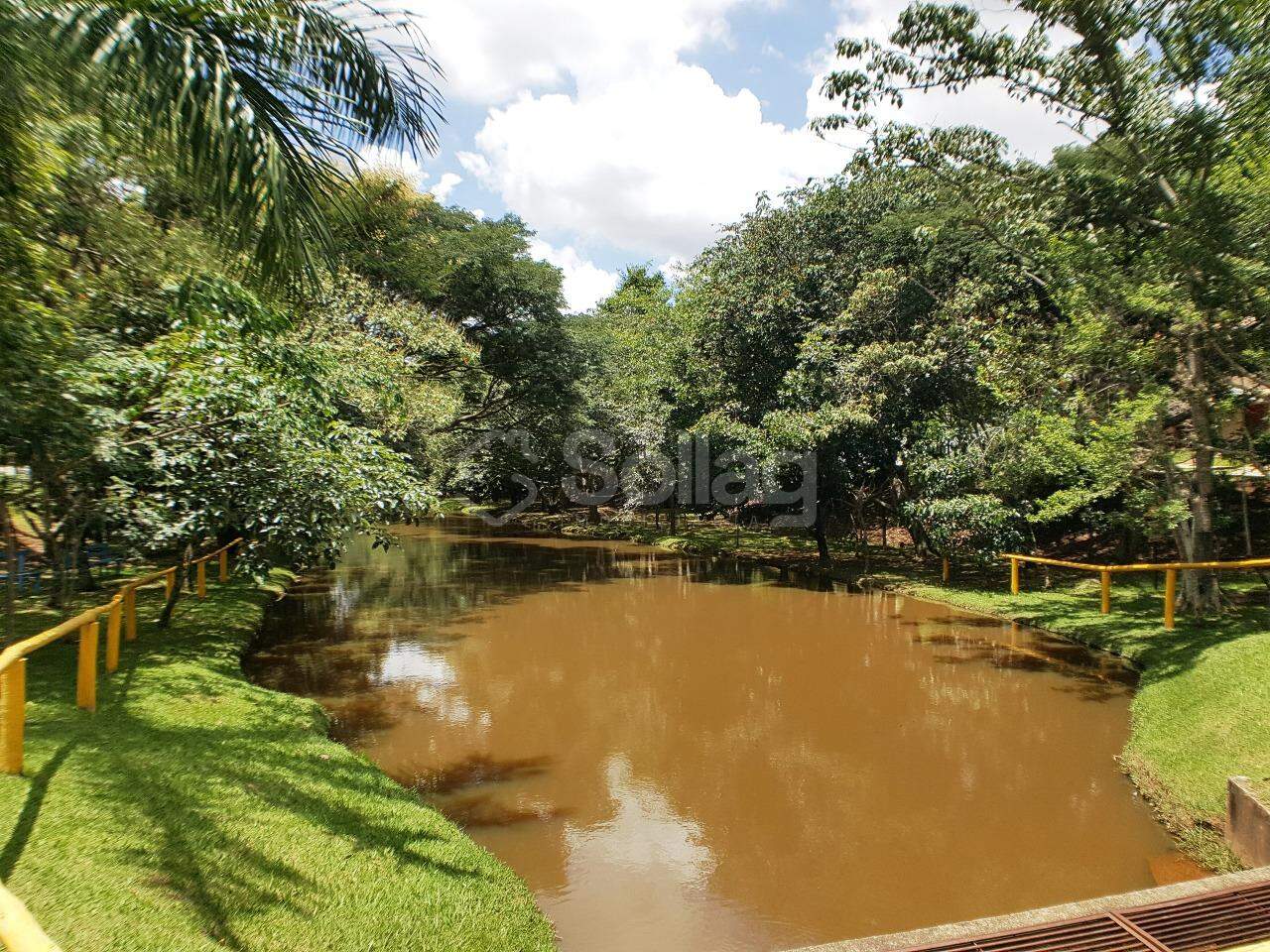 Casa em condomínio à venda no Condomínio Recanto dos Paturis: 