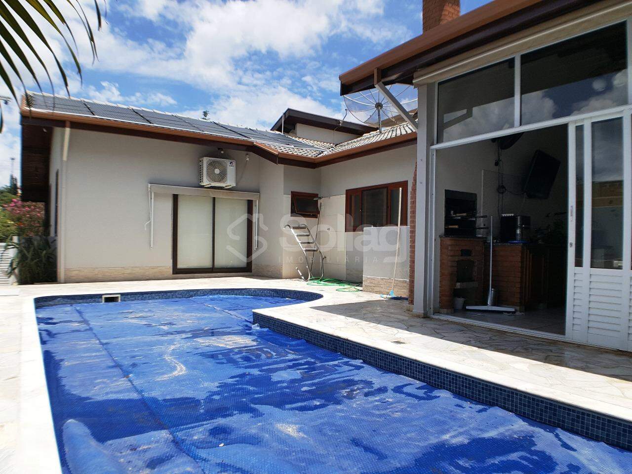 Casa em condomínio à venda no Condomínio Recanto dos Paturis: 