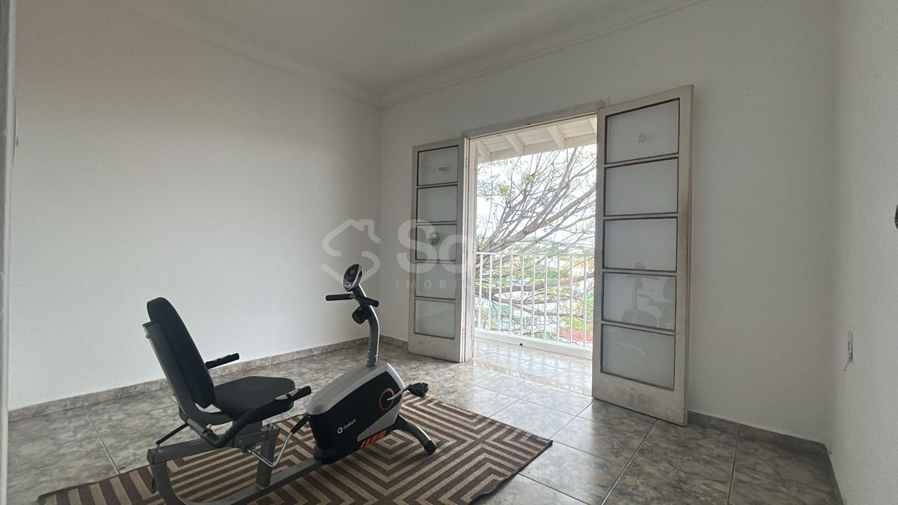 Casa à venda no Centro: 