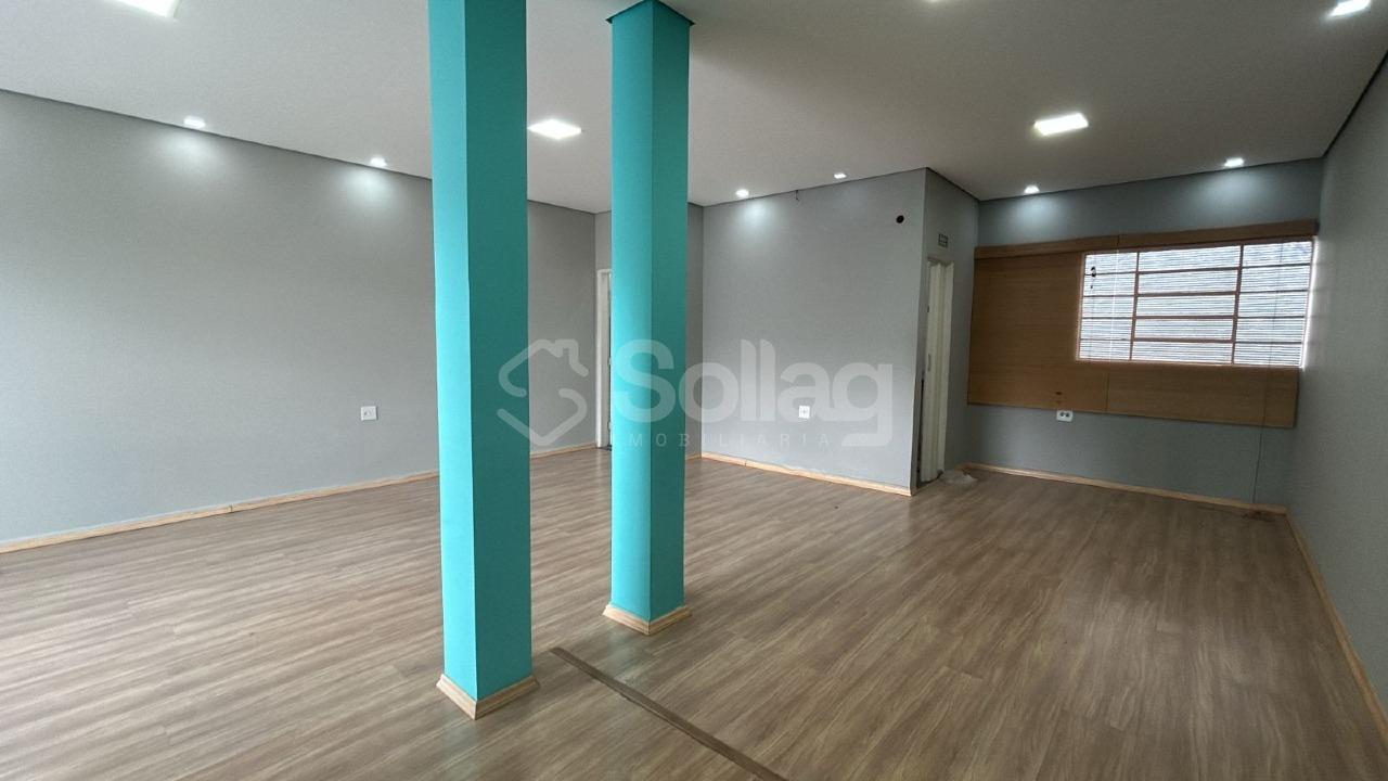 Casa à venda no Centro: 