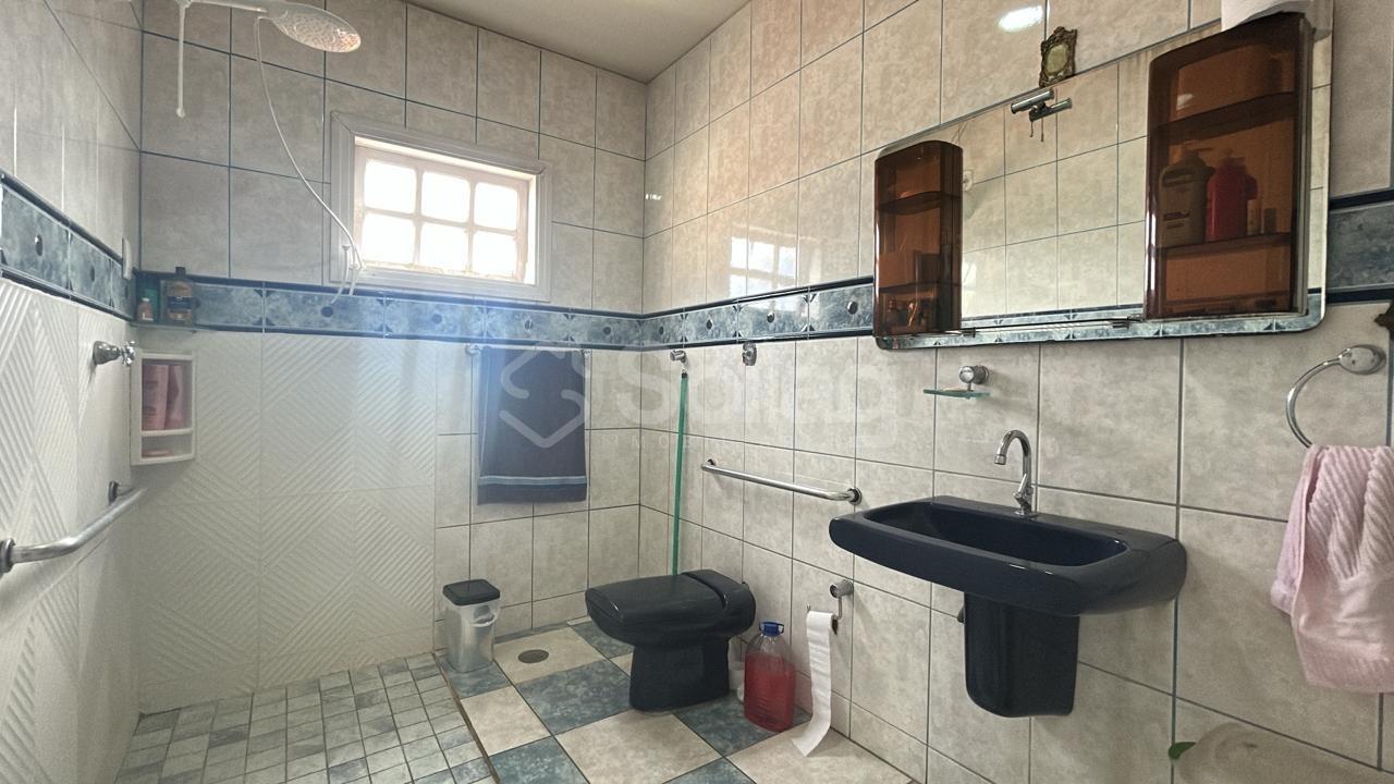 Casa à venda no Centro: 